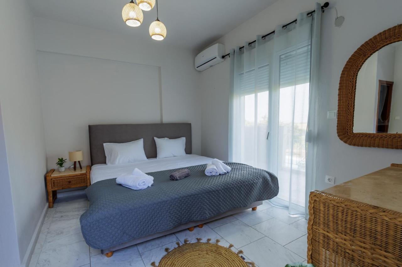 Marele Hills Apartments Néa Fókaia Dış mekan fotoğraf