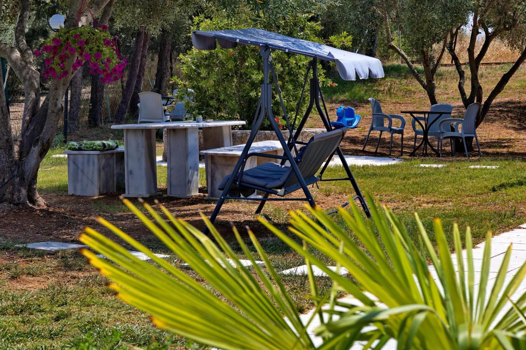 Marele Hills Apartments Néa Fókaia Dış mekan fotoğraf