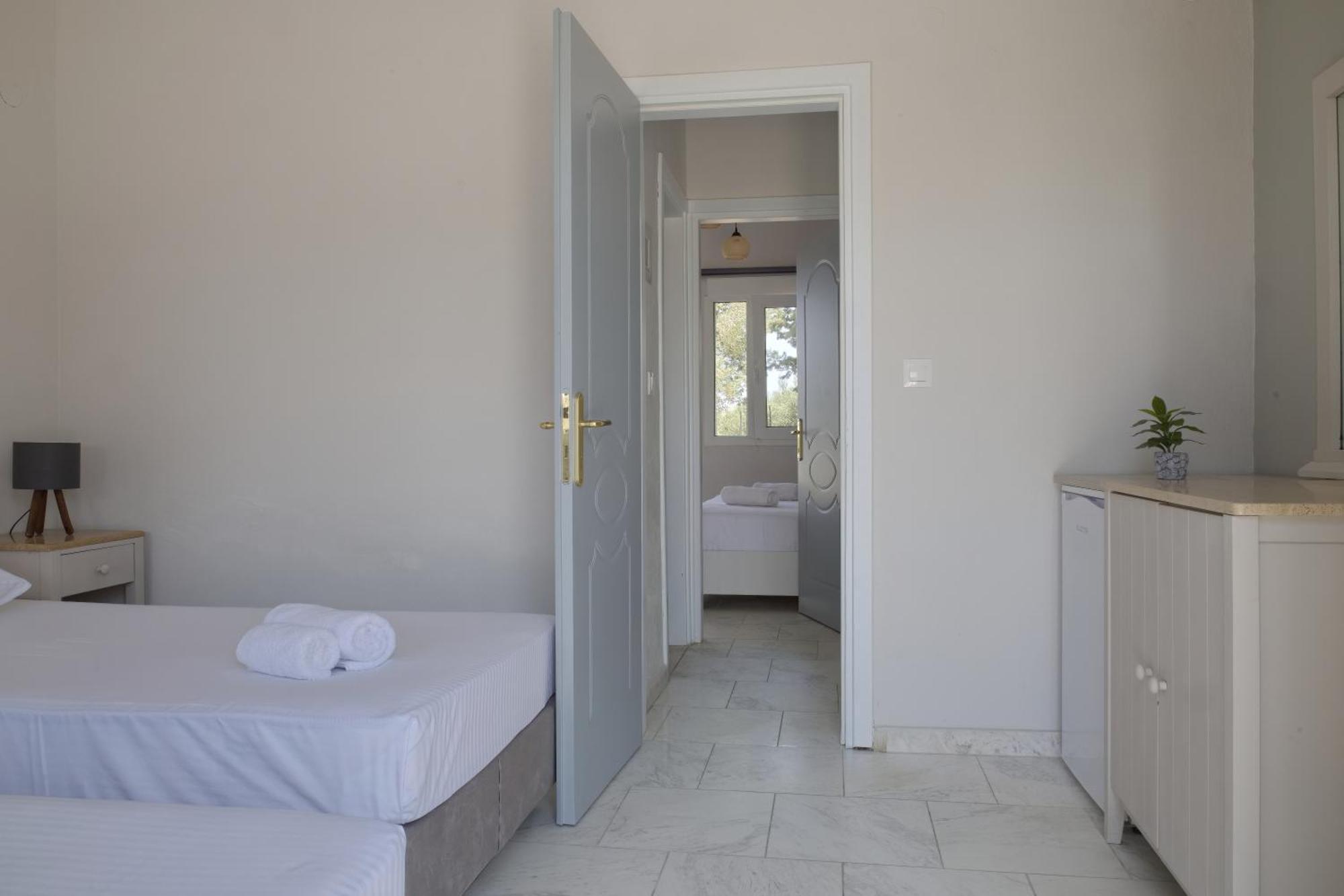 Marele Hills Apartments Néa Fókaia Dış mekan fotoğraf