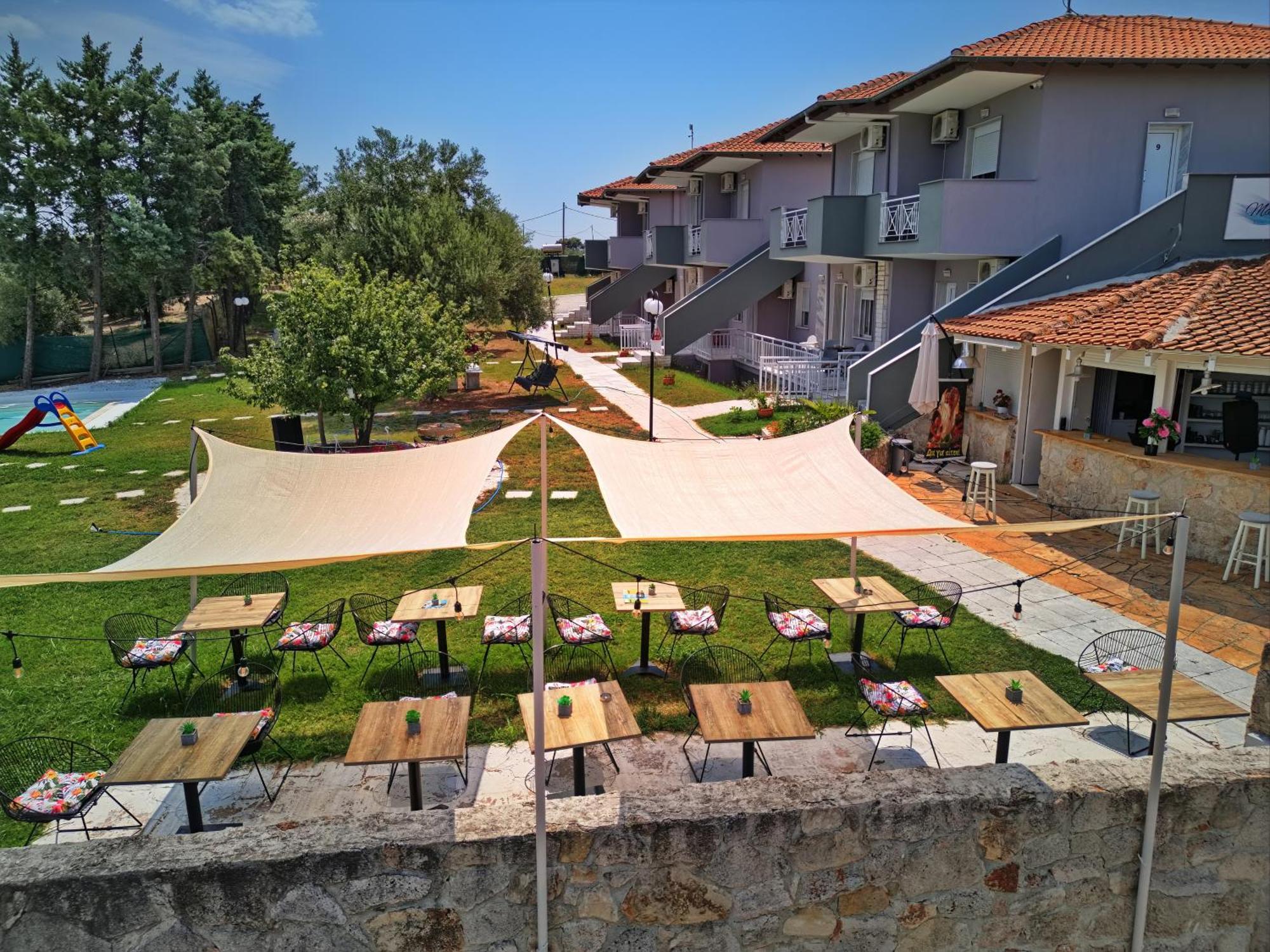 Marele Hills Apartments Néa Fókaia Dış mekan fotoğraf