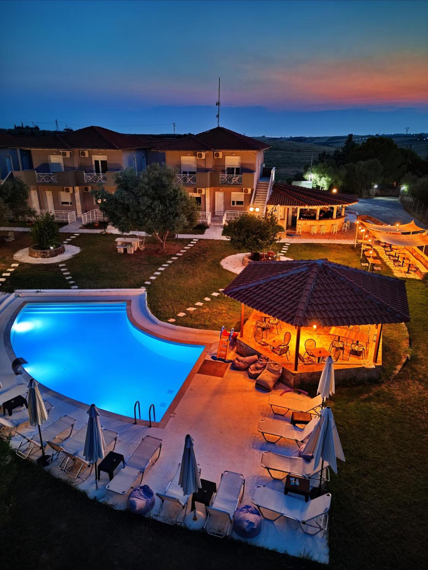 Marele Hills Apartments Néa Fókaia Dış mekan fotoğraf