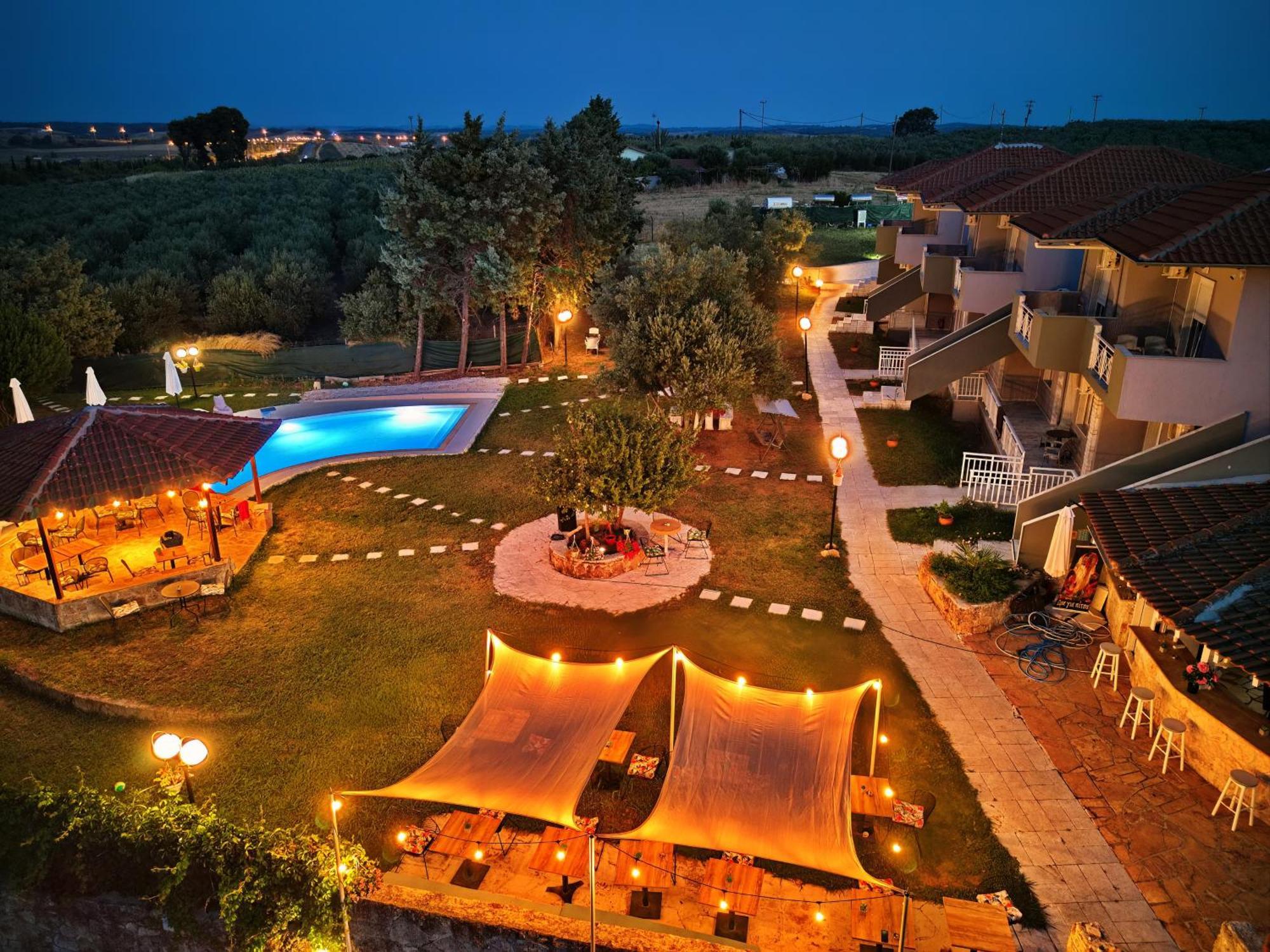 Marele Hills Apartments Néa Fókaia Dış mekan fotoğraf